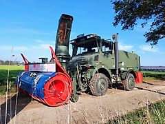 Mercedes-Benz Unimog 1600 snowblower ice truck