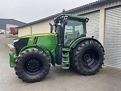 John Deere 7230 R